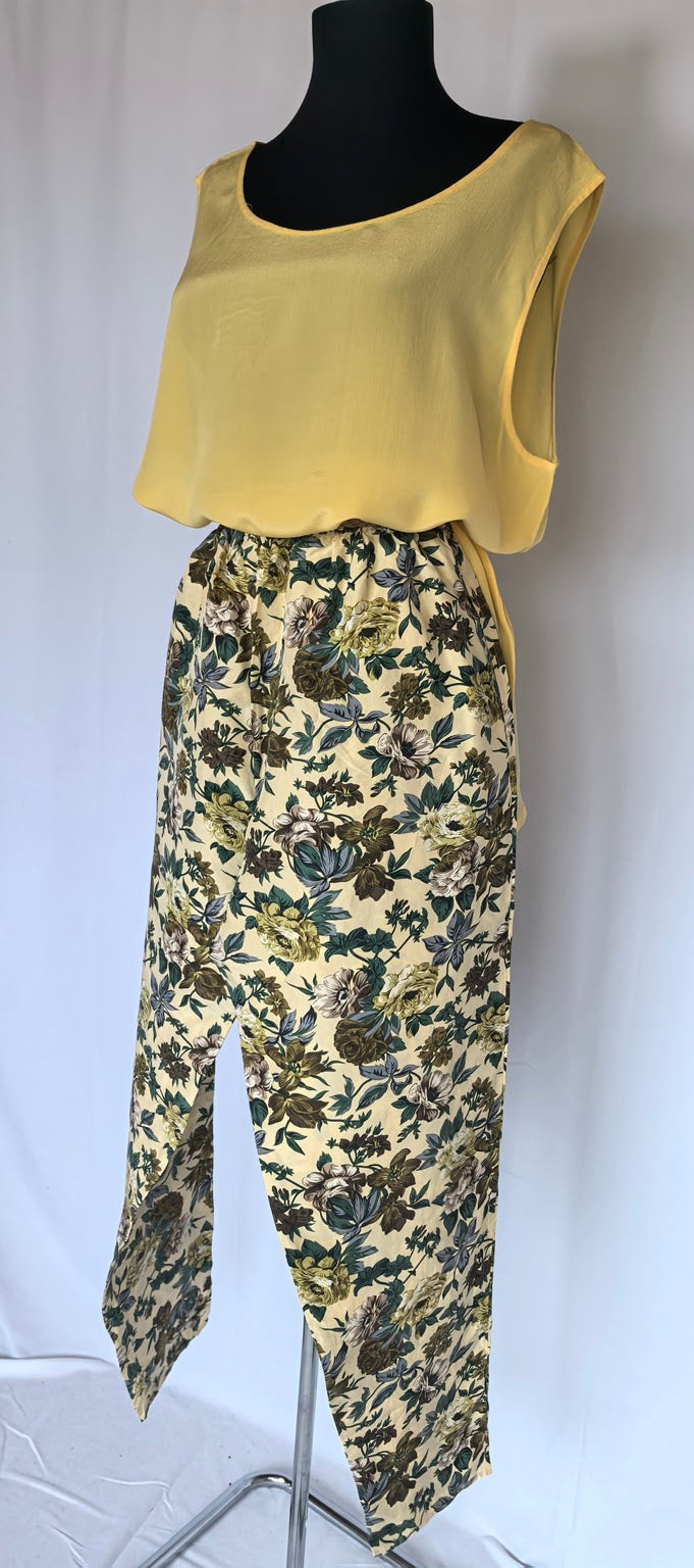 Pantaloni din matase cu imprimeu floral