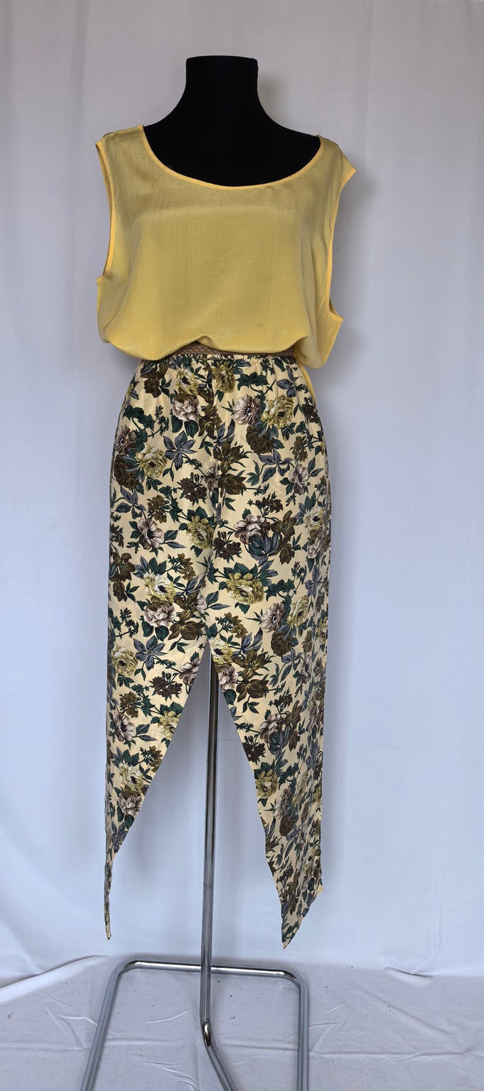 Pantaloni din matase cu imprimeu floral