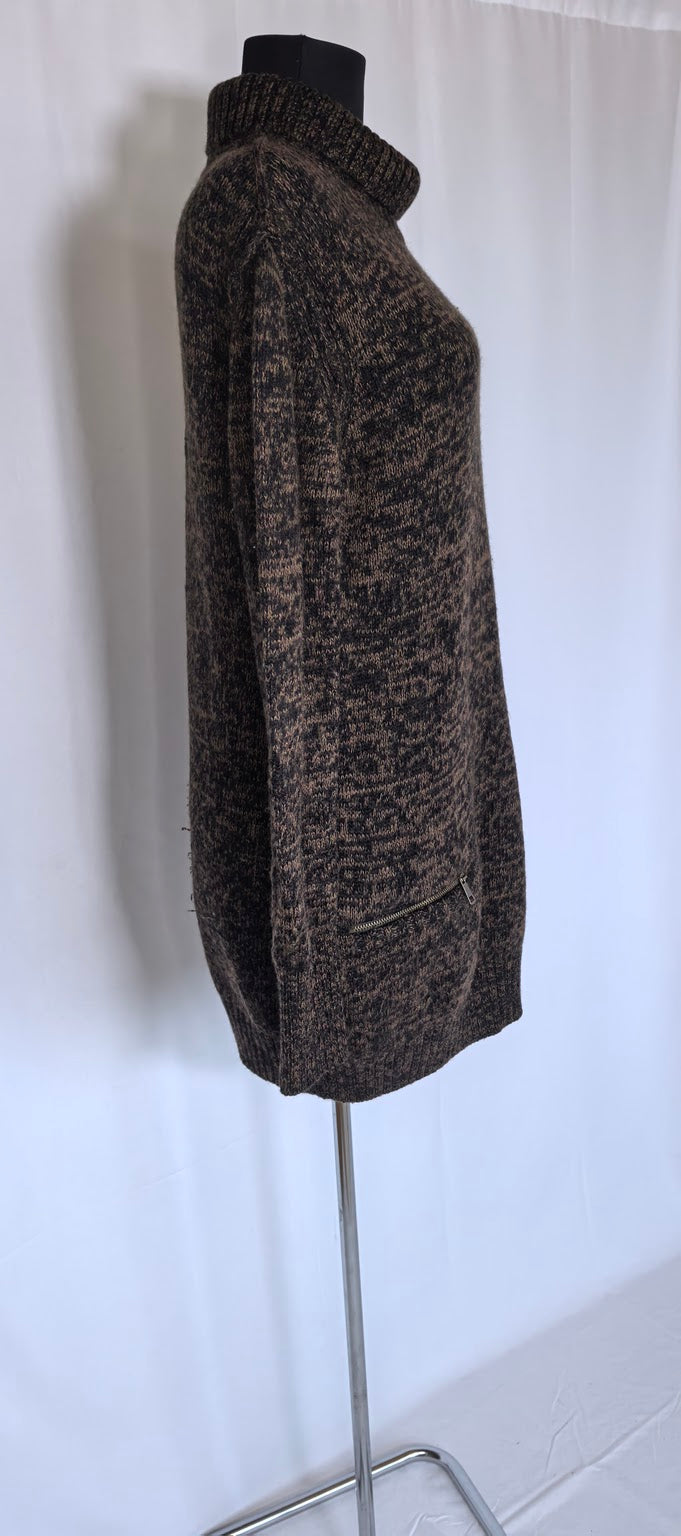 Pulover lung din lana Burberry Brit