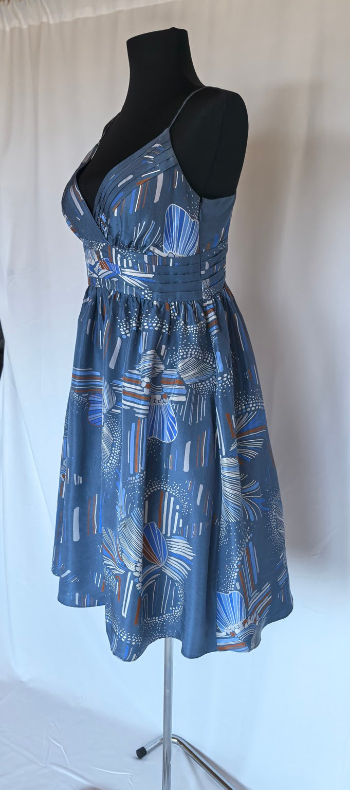 Rochie din matase cu tulle