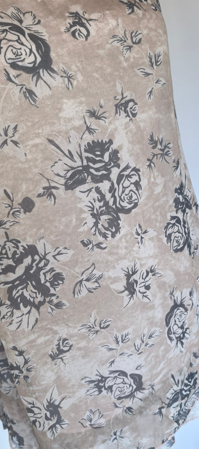 Top din voal de matase cu imprimeu floral
