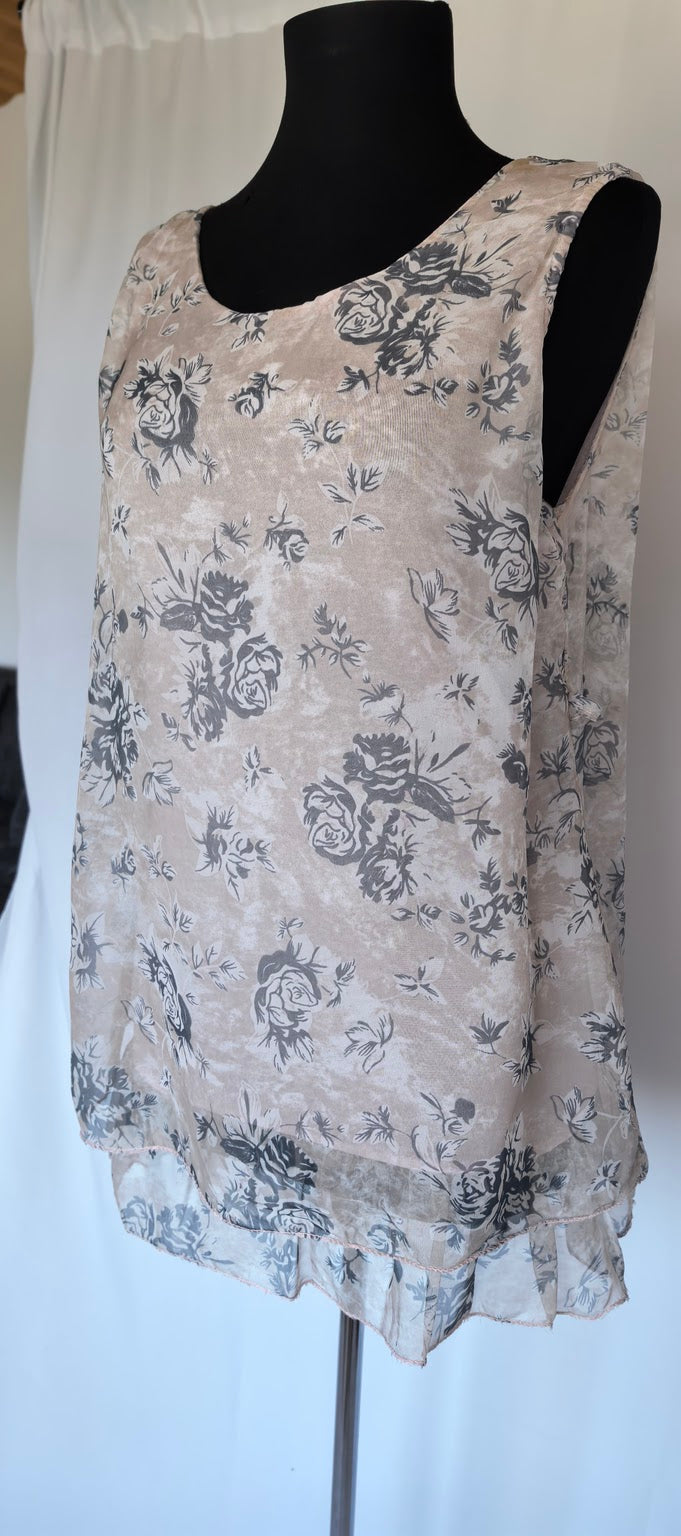 Top din voal de matase cu imprimeu floral